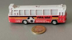 COCA COLA FİRMASI TARAFINDAN 1974 FİFA DÜNYA KUPASINA KATILAN ALMANYA MİLLİ TAKIMI İÇİN SINIRLI SAYIDA ÜRETİLMİŞTİR.  KOLEKSİYON ÜRÜNÜ. KULLANILMIŞTIR.