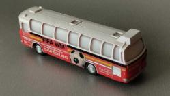 COCA COLA FİRMASI TARAFINDAN 1974 FİFA DÜNYA KUPASINA KATILAN ALMANYA MİLLİ TAKIMI İÇİN SINIRLI SAYIDA ÜRETİLMİŞTİR.  KOLEKSİYON ÜRÜNÜ. KULLANILMIŞTIR.