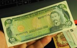 DOMİNİK CUMHURİYETİ 10 PESOS TEMİZ