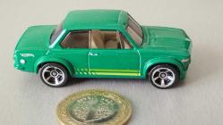 HOTWHEELS - 2011 YILI BMW 2002 SERİSİ SIFIR  HİÇ KULLANILMAMIŞ 1/64 ÖLÇEK  KOLEKSİYON ÜRÜNÜ