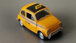 WELLY - FIAT NUOVA 500 NEWYORK TAXI KAPILAR AÇILIYOR ÇEK BIRAK   SIFIR  HİÇ KULLANILMAMIŞ 1/43 ÖLÇEK  KOLEKSİYON ÜRÜNÜ