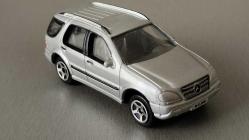 REALTOY 1998 Mercedes-Benz ML320  SIFIR  HİÇ KULLANILMAMIŞ .ORJİNAL AMBALAJINDA.1/60 ÖLÇEK  KOLEKSİYON ÜRÜNÜ