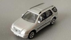 REALTOY 1998 Mercedes-Benz ML320  SIFIR  HİÇ KULLANILMAMIŞ .ORJİNAL AMBALAJINDA.1/60 ÖLÇEK  KOLEKSİYON ÜRÜNÜ