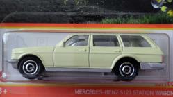 MATCHBOX 2020 YILI Mercedes-Benz W123 Wagon  SIFIR  HİÇ KULLANILMAMIŞ .ORJİNAL AMBALAJINDA.1/64 ÖLÇEK  KOLEKSİYON ÜRÜNÜ