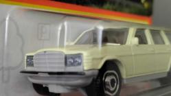 MATCHBOX 2020 YILI Mercedes-Benz W123 Wagon  SIFIR  HİÇ KULLANILMAMIŞ .ORJİNAL AMBALAJINDA.1/64 ÖLÇEK  KOLEKSİYON ÜRÜNÜ