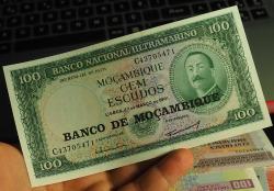 MOZAMBİK 100 ESCUDES ÇİL
