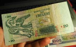 URUGUAY 20 PESO ÇÇT