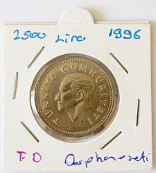 Türkiye Cumhuriyeti 1996 Yılı 2500  Lira   Kenar Yazısı Turaya Göre Düz  Sadece Darphane Setinde Bulunur (Nadir )  (TCMK0007)