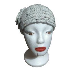 Handmade Bohem Beyaz Kırçıllı ve İncili Çiçek Detaylı Örgü Bere