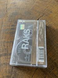 WOMAN - SHANIA TWAIN / BRITNEY SPEARS / JENNIFER LOPEZ / MARIAH CAREY / JANET JACKSON / CELINE DION SADE.... KASET (JELATİNİNDE)