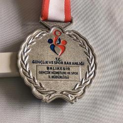 T.C. GENÇLİK VE SPOR BAKANLIĞI - GÜMÜŞ RENKLİ MADALYA