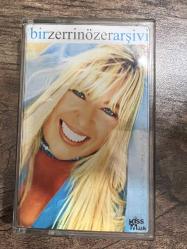 Zerrin Özer - Bir Zerrin Özer Arşivi