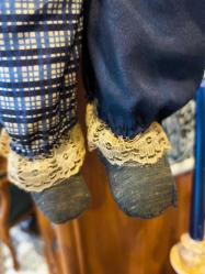 Antika Porselen Bebek