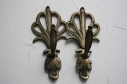 2  ADET  TAKIM   VİNTAGE PRİNÇ PERDE ASKILIK (İ12 KASA -- X3