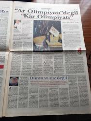 Pazar Postası Gazetesi - Turkish Newspaper - 11 Ağustos 1996 - Sayı 138 - ANAP'ta zor dönemeç yazan Mete Belovacıklı - Avrupa'nın Refah Partisi'ne ve Türkiye'ye bakışı yazan Faruk Şen - Refah Sorunsalı yazan Doğu Ergil - Sevr'de çok hukuk yazan Taha Akyol - Kamil Koç Prestij'i seçti - Çetinkaya'nın hedefi 250 mağaza - Kürt sorununu Paris şartı çözer yazan Ömer Servet - Yeni Sol ve SHP üzerine yazan Ercan Karakaş - ANAP Genel Merkezi KİT'leşti yazan Naki Özkan - terör kabuk değiştiriyor yazan Sami Kohen - Fransa eski cumhurbaşkanı Mitterand'ın erotik hikayeleri - Hitler'in zafer siparişi satıldı - Ar olimpiyata değil kar olimpiyatı yazan Dinçer Güner - Hişt Kültür Sanat dergisi yazan Ahmet Ümit - haftanın filmleri yazan Ahmet Mithat - borsada seçici olma zamanı - İMKB kapanış - En iyi 10 Hisse - Cumhuriyet döneminde Türk sanat müziğinin duayenleri - Münir Nurettin Selçuk fotoğraf - Selahattin Pınar fotoğraf - Osman Nihat Akın Yahya Kemal Beyatlı'nın şiirleri üzerine beste yaptı