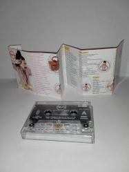 Kaset Nil Karaibrahimgil Nil FM albümü. Orijinal. Sorunsuz çalışıyor koleksiyonluk