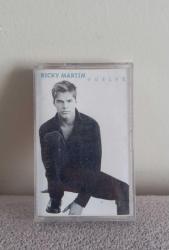RİCKY MARTİN VUELVE KASET. KONDİSYON YÜKSEK KOLEKSİYONLUK NADİR