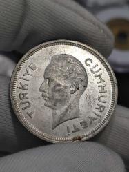 1941 Yılı Gümüş 1 Lira (İnönü) Çil