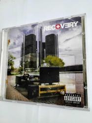 Eminem - Recovery / hiphop / Lil Wayne / Rihanna
