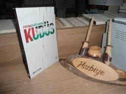 FIRTINADA BİR KANDİL - KUDÜS