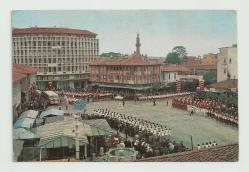 BALIKESİR ALİ HİKMET PAŞA MEYDANI / OTOBÜS VE KALABALIK TÖREN GEÇİŞİ EKİPLERİ TEMALI KARTPOSTAL...