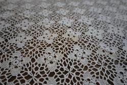 BÜYÜK DANTEL MASA ÖRTÜSÜ - 130 X 210 -