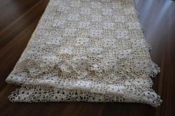 BÜYÜK DANTEL MASA ÖRTÜSÜ - 130 X 210 -