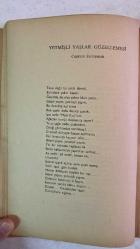 TÜRK DİLİ, AYLIK DİL VE YAZIN DERGİSİ - SAYI: 410 / ŞUBAT 1986  A. TURAN OFLAZOĞLU - MUAMMER YAZAR - ŞEVKET HIFZI RADO - TALAT SAIT HALMAN - NÜZHET ERMAN - COŞKUN ERTEPINAR - OSMAN GÜNGÖR FEYZOĞLU - PROF. DR. MEHMET KAPLAN - DR. ADNAN İNCE - DR. ORHAN F. KÖPRÜLÜ - CEM KARAER - DOÇ. DR. İSMAİL PARLATIR - DOÇ. DR. M. ORHAN OKAY  HÖLDERLIN VE TANRILAR - 2876 SAYILI ATATÜRK KÜLTÜR DİL VE TARİH YÜKSEK KURUMU KANUNU ÜZERİNE GÖRÜŞLER - SİNEMA - BUDİN KALESİNDE BİR MEZAR - YETMİŞLİ YILLAR GÜZELLEMESİ - ÇOCUKLAR - RÜBAİLER - KÜLTÜR VE EDEBİYAT DİLİ - XVI. YÜZYIL ŞAİRLERİNDEN ABDÎ VE ESERLERİ - OKUL VE ÜNİVERSİTE - AŞK DEYİNCE - TEVFİK FİKRET'İN ŞİİRLERİNDE HAYAL VE HAKİKAT - SERVET-İ FÜNÛN HAREKETİ İÇİNDE TEVFİK FİKRET - TEVFİK FİKRET VE ŞİİR SANATI - TEVFİK FİKRET'İ KAYBETTİK - SOVYETLER BİRLİĞİNDE TÜRK LEHÇELERİ ATLASI -  TAM TAKIM EKSİKSİZ 62 SAYFA
