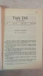 TÜRK DİLİ, AYLIK DİL VE YAZIN DERGİSİ - SAYI: 419 / KASIM 1986  PROF. DR. HAMZA EROĞLU - PROF. DR. ERGUN ÖZBUDUN - PROF. DR. ZEYNEP KORKMAZ - NÜZHET ERMAN - COŞKUN ERTEPINAR - MESUT AKÇA - S. HİKMET KARAHASANOĞLU - ÜLKER AYGÜN AYDOĞMUŞ - İBRAHİM AGAH ÇUBUKÇU - YILDIRIM DOĞAN ERGENELİ - MEHMET CEMİL UĞURLU - MEHMET ÇINARLI - AYTEK AYDEMİR - MEHMET ALDAN - PROF. DR. ALİ SEVİM - ŞEVKET RADO - PROF. CUI-Yİ WEI - SELAHATTİN O. TANSEL - YRD. DOÇ. DR. NEVZAT GÖZAYDIN  ATATÜRK GERÇEĞİ - ATATÜRKÇÜ DÜŞÜNCE VE ANAYASA - DİL İNKILÂBI VE ATATÜRK'ÜN TÜRK DİLİNE BAKIŞ AÇISI - ŞİFRE TELGRAF - PAPATYALARIN GÖZÜNDE 10 KASIM - İÇİMDEKİ ATATÜRK - GÖRMEK ATATÜRK'Ü - İZİNDEYİZ ATAM - ATATÜRK - ATA'NIN HEYKELLERİ - ATATÜRK - MAVİNİN ÖZLEMİDİR - İLK İNSAN - KASTAMONU - BÜYÜK MALAZGİRT ZAFERİ - ŞAİR ARKADAŞLARIM - MISRALARDA GEZİNTİ 1 - ÇİN'DEKİ TÜRK DİLLERİ ÜZERİNE BİR ARAŞTIRMA - BURSA ŞEHRİNİN ADI - TÜRK DİLİNİN ÖĞRETİMİ TOPLANTISI -  TAM TAKIM EKSİKSİZ 62 SAYFA