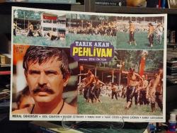 PEHLİVAN / TARIK AKAN, YAMAN OKAY, EROL GÜNAYDIN, TULUĞ ÇİZGEN, MERAL ORHONSAY - YÖNETMEN: ZEKİ ÖKTEM / 1984 LOBİ KARTI - ŞEREF FİLM