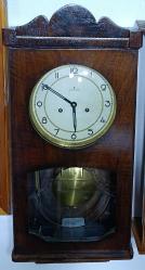 1960 YILLARI ALMAN JUNGHANS MARKA GONGLU KURMALI ANTİKA DUVAR SAATİ FAAL ÇALIŞIR DURUMDA