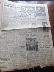 Yeni İstanbul Gazetesi - Turkish Newspaper - 3 Şubat 1955 - Tam zamanında yapılan açıklama yazan Mustafa Nermi Başmakale - Roma'da dün sabah yapılan toplantıda iki hükümet temsilcileri karşı karşıya Adnan Menderes Fatin Rüştü Zorlu fotoğraf - altın spekülasyonunu önlemek için tedbirler - Nehru'nun Kızıl Çin'i ziyaretinin meyvaları - Türkiye Irak Paktı hakkında açıklamalar - ABD Al Nasır Nuri Sait Paşa İle görüşecek - Ankara'ya tren seferleri bugün açılıyor - Samet Ağaoğlu'nun bütçe komisyonunda izahları - vatanım için yazan Şükûfe Nihal Başar Yazı Dizisi - Teodora isimli tanker kurtarılamadı - Pakize Başaran'ın eseri radyoda temsil edilecek - Damlataş mağarası hakkında - İzmir bekçileri vilayeti boykot etti - ağlayan keman yazan Pakize Başaran - 33 cezaevinde gördüklerim yazan Hasene Ilgaz - Sevil Berberi'ni seyrederken yazan Sadi Günel - ızdırap çekmeye zaman ayıran bir sanatçı İ. Galip Arcan yazan Nusret Safa Coşkun - Beşiktaş rakibi beykoz'la karşılaşıyor - Fenerbahçe - Galatasaray