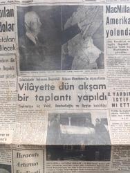 Yeni İstanbul Gazetesi - Turkish Newspaper - 19 Mart 1959 -  NATO ıslah edilmelidir IV yazan Seyfi Kurtbek Yazı Dizisi - Adnan Menderes dün Ürdün Başvekili İle 1 saat görüştü - Mısır'da General Kasım aleyhinde nümayişler - Büyük Doğu gazetesi hakkında Dün takibata geçildi - MacMillan Amerika yolunda - Celal yardımcı istifa mı etti - Ramazan vaazları - Çanakkale zaferi'nin yıl dönümü kutlandı - Nil perisi yazan Muazzez Aruoba Yazı Dizisi - İstanbul'da tiyatro sinema programı - Sirkeci paket postanesi yakında yıktırılacak - Tokat mebusu Rıza Ulusoy CHP'den ayrılmıyor - para kurları hakkında ek tebliğ - Adnan Menderes ve İsmet İnönü Bonn'a davet edildiler - Fenerbahçe Beşiktaş'ı 1 0 yenerek beyaz grup liderliğini kazandı fotoğraf - karagümrükle  Adalet dün yenişemediler - Milli güreş takımımız dün akşam yurda döndü - Güney Amerika futbol şampiyonası maçları - Beyaz grup puan cetveli - Çekler bizimle milli maç yapmak istiyor - günümüzün en sevilen Fransız şarkıcısı Yves Montand fotoğraf