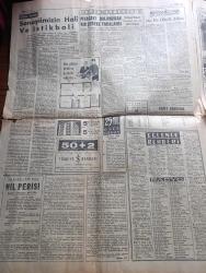 Yeni İstanbul Gazetesi - Turkish Newspaper - 19 Mart 1959 -  NATO ıslah edilmelidir IV yazan Seyfi Kurtbek Yazı Dizisi - Adnan Menderes dün Ürdün Başvekili İle 1 saat görüştü - Mısır'da General Kasım aleyhinde nümayişler - Büyük Doğu gazetesi hakkında Dün takibata geçildi - MacMillan Amerika yolunda - Celal yardımcı istifa mı etti - Ramazan vaazları - Çanakkale zaferi'nin yıl dönümü kutlandı - Nil perisi yazan Muazzez Aruoba Yazı Dizisi - İstanbul'da tiyatro sinema programı - Sirkeci paket postanesi yakında yıktırılacak - Tokat mebusu Rıza Ulusoy CHP'den ayrılmıyor - para kurları hakkında ek tebliğ - Adnan Menderes ve İsmet İnönü Bonn'a davet edildiler - Fenerbahçe Beşiktaş'ı 1 0 yenerek beyaz grup liderliğini kazandı fotoğraf - karagümrükle  Adalet dün yenişemediler - Milli güreş takımımız dün akşam yurda döndü - Güney Amerika futbol şampiyonası maçları - Beyaz grup puan cetveli - Çekler bizimle milli maç yapmak istiyor - günümüzün en sevilen Fransız şarkıcısı Yves Montand fotoğraf