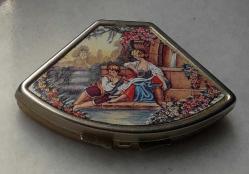 LOT.13 » İLAÇ SAKLAMA KUTUSU  ALMANYADAN GETİRİLMİŞTİR