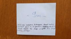 KEMAL COŞKUN'UN ORİJİNAL 2'Lİ FOTOĞRAFI SETİ - 19,5 x 13 cm ve 15 x 12,5 cm EBADINDA - KEMAL COŞKUN, BELEDİYE MECLİSİNE SEÇİLDİĞİ GÜN, GÜNAYDIN GAZETESİNE RÖPORTAJ VERİRKEN, EŞİ SEVGİ COŞKUN ve 6 AYLIK BEBEĞİ DUYGU COŞKUN'LA BİRLİKTE KADRAJA POZ VERİRKEN ÇEKİLMİŞ 2 FARKLI KARE