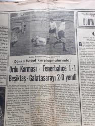 Yeni İstanbul Gazetesi - Turkish Newspaper - 21 Ekim 1951 - Doğu dünyası ve komünistlik yazan Mustafa Nermi Başmakale - İngiliz ve Mısır kuvvetleri dün ikinci defa olarak çarpıştılar - Kore'de müttefik ve komünist irtibat subayları dün mütareke mevzunda anlaştılar - Kore'ye başka birlik gönderilmeyecek - tecavüz eden bir Bulgar denizaltısı Karadeniz'de batırıldı - Demokrat Parti Kongresi dün sona erdi - Fırat bölgesinde eski bir mabet bulundu - hamidiyenin korsan harekatı yazan Deniz albayı Tevfik İnci Yazı Dizisi - Galatada Bir esrar tekkesi basıldı - W. Somerset Maugham'ın filme alınan üç hikayesi Trio - Betty Grable çocukları için Beyaz perdeyi terke hazır - dünya hikaye müsabakası gözler yazan K.T. Mohamed - Ordu karması 1 Fenerbahçe 1 - Beşiktaş Galatasaray'ı 2-0 yendi fotoğraf - Fransa'nın büyük terzilerinden Pierre Balmain'in tavsiyeleri - Philips radyo - çapamarka - Jawa motosiklet - Gibson buzdolabı - Ankara casusu Çiçero 24 Ekim'den itibaren İnci Şark Marmara sinemalarında