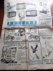 Yeni İstanbul Gazetesi - Turkish Newspaper - 21 Ekim 1951 - Doğu dünyası ve komünistlik yazan Mustafa Nermi Başmakale - İngiliz ve Mısır kuvvetleri dün ikinci defa olarak çarpıştılar - Kore'de müttefik ve komünist irtibat subayları dün mütareke mevzunda anlaştılar - Kore'ye başka birlik gönderilmeyecek - tecavüz eden bir Bulgar denizaltısı Karadeniz'de batırıldı - Demokrat Parti Kongresi dün sona erdi - Fırat bölgesinde eski bir mabet bulundu - hamidiyenin korsan harekatı yazan Deniz albayı Tevfik İnci Yazı Dizisi - Galatada Bir esrar tekkesi basıldı - W. Somerset Maugham'ın filme alınan üç hikayesi Trio - Betty Grable çocukları için Beyaz perdeyi terke hazır - dünya hikaye müsabakası gözler yazan K.T. Mohamed - Ordu karması 1 Fenerbahçe 1 - Beşiktaş Galatasaray'ı 2-0 yendi fotoğraf - Fransa'nın büyük terzilerinden Pierre Balmain'in tavsiyeleri - Philips radyo - çapamarka - Jawa motosiklet - Gibson buzdolabı - Ankara casusu Çiçero 24 Ekim'den itibaren İnci Şark Marmara sinemalarında