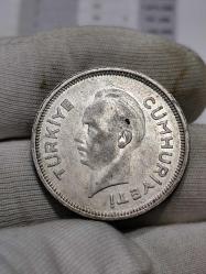 1941 Yılı Gümüş 1 Lira (İnönü) Çil