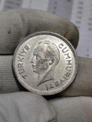 1941 Yılı Gümüş 1 Lira (İnönü) Çil