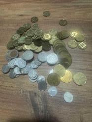 İsrail Şekeli (ILS) Bozuk Para Lotu - Toplam 113 Adet Elimde bulunan farklı değerlerdeki İsrail Şekeli (New Shekel) madeni paralar toplu lot olarak satılıktır. Paraların kondisyonları oldukça iyi durumdadır. Hem koleksiyonluk hem de kullanım amaçlı uygundur. Lot İçeriği: • 10 Şekel (Bimetalik): 3 Adet • 5 Şekel: 6 Adet • 2 Şekel: 6 Adet • 1 Şekel: 18 Adet • 1/2 Şekel (50 Agorot): 17 Adet • 10 Agorot (Sarı Küçük): 63 Adet Toplam: 113 parça madeni para.