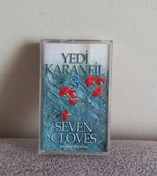 YEDİ KARANFİL-3 KASET KONDİSYON YÜKSEK KOLEKSİYONLUK NADİR