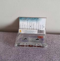 YEDİ KARANFİL-3 KASET KONDİSYON YÜKSEK KOLEKSİYONLUK NADİR