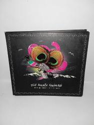 Cd Düş sokağı sakinleri en güzel düşler albümü. Orijinal. Dinlemeyi etkilemeyen çizikler var. Sorunsuz çalışıyor