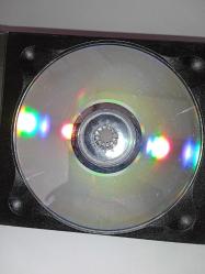 Cd Düş sokağı sakinleri en güzel düşler albümü. Orijinal. Dinlemeyi etkilemeyen çizikler var. Sorunsuz çalışıyor