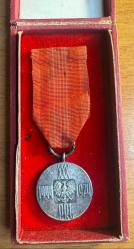 POLONYA HİZMET MADALYASI 1944-1984