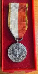 POLONYA HİZMET MADALYASI 1944-1984