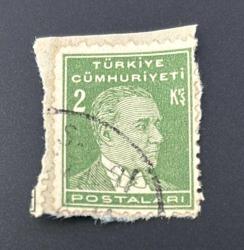 Türk Pulu - Turkish Stamp - Mektup Zarfından Kesilmiş / Postadan Geçmiş Pul Filateli - DAMGALI - ATATÜRK TEMALI PUL, 2 KURUŞ - Türkiye Cumhuriyeti - NOSTALJİK DOĞUM GÜNÜ HEDİYESİ