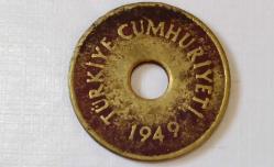 TÜRKİYE CUMHURİYETİ 1949 DELİKLİ 2,5 KURUŞ (ÇT)