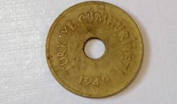 TÜRKİYE CUMHURİYETİ 1949 DELİKLİ 2,5 KURUŞ (ÇT)